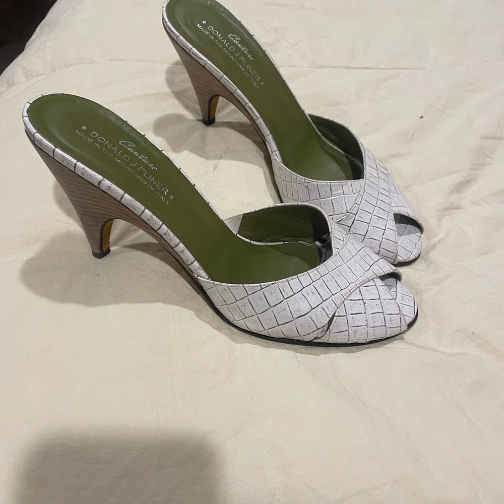 Donald J. Pliner White Croc-Embossed Peep-Toe Mules with Olive Insole